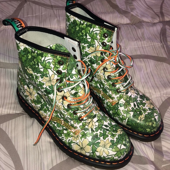 st patricks day doc martens